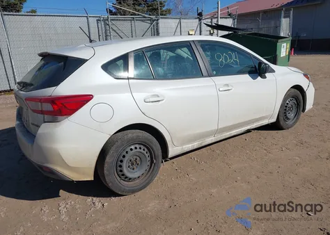 2018 Subaru Impreza 2.0I z USA, uszkodzony, nr VIN 4S3GTAA61J3734628